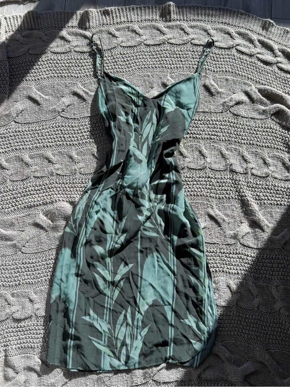 Green and Black La Bohème Leaf-Print Women's Dress